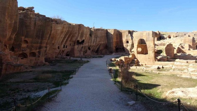 Bahar Havalarına Rağmen Güneydoğu’nun Efes’i Boş Kaldı