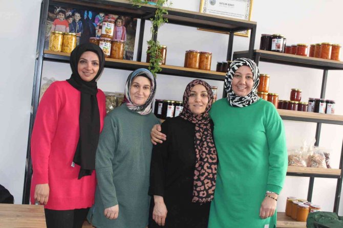 Iğdır’da Yaz Ayında Üretilen Ürünler Kış Ayında Satılıyor