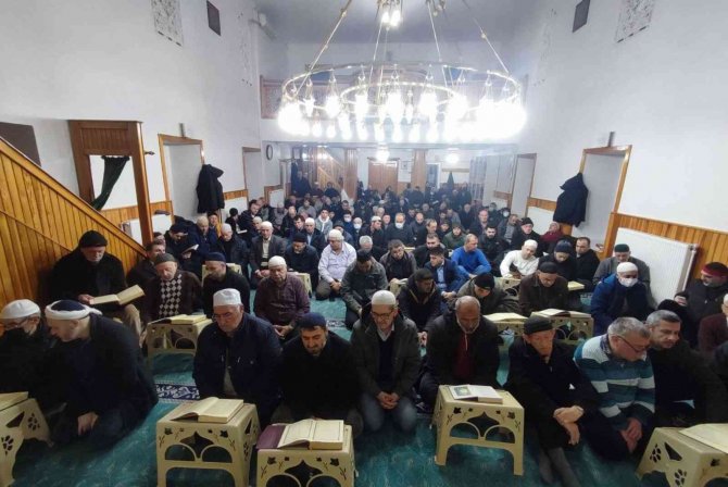 Vatandaşlar Sabah Namazında Buluştu