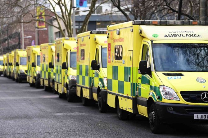 İ̇ngiltere’de Ambulans Çalışanlarından Yeni Grev Dalgası