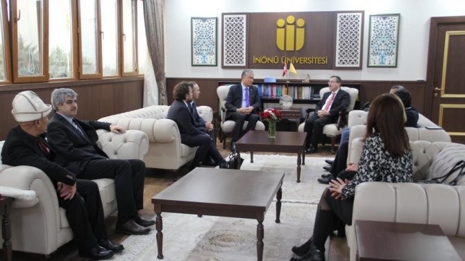 İ̇nönü Üniversitesine "Türk Kültürü" Desteği