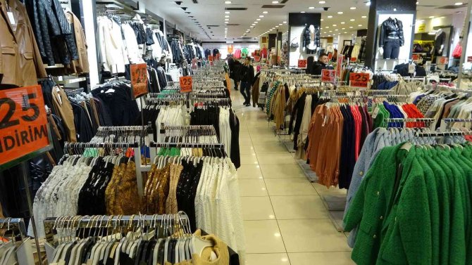 İ̇ran’daki Olaylar Van Esnafını Vurdu