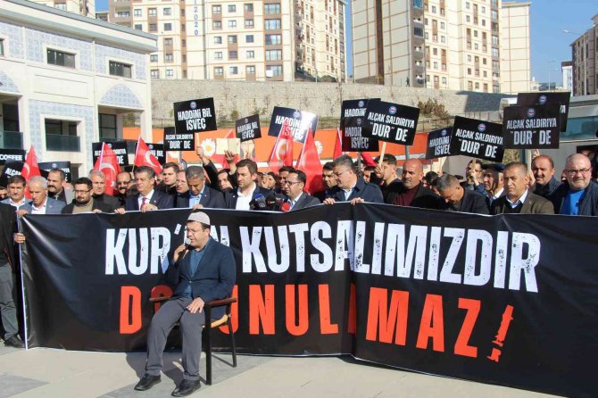 İ̇sveç’te Kur’an-ı Kerim’in Yakılması Şırnak’ta Protesto Edildi