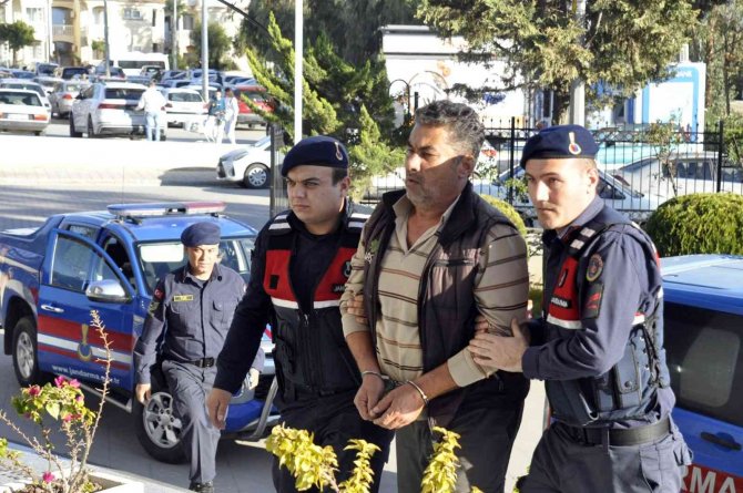 Kahvehanede Oyun Oynadığı Arkadaşını Öldüren Kişi Tutuklandı