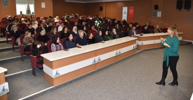 Belediye Personelleri Etkili İletişimi Öğreniyor