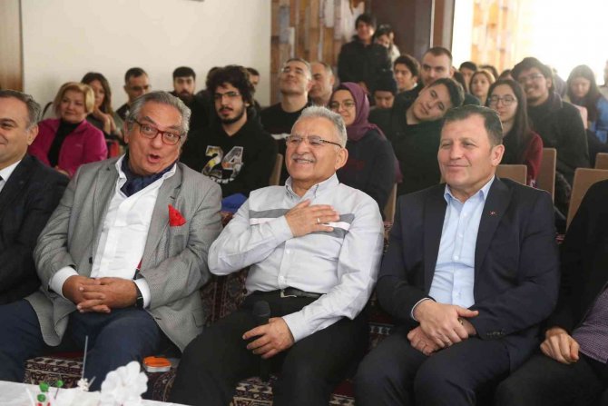 Bakan Kasapoğlu’dan Doktor Başkana Teşekkür