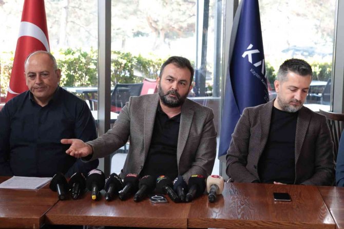 Gözütok: "Bizler Yükleniciyiz, Yük Değiliz"