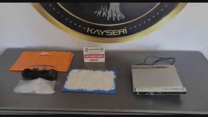 Oto Teybinde Uyuşturucu Ticareti