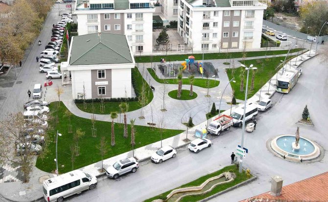 Büyükçekmece Yeni Parklarıyla Fark Oluşturuyor