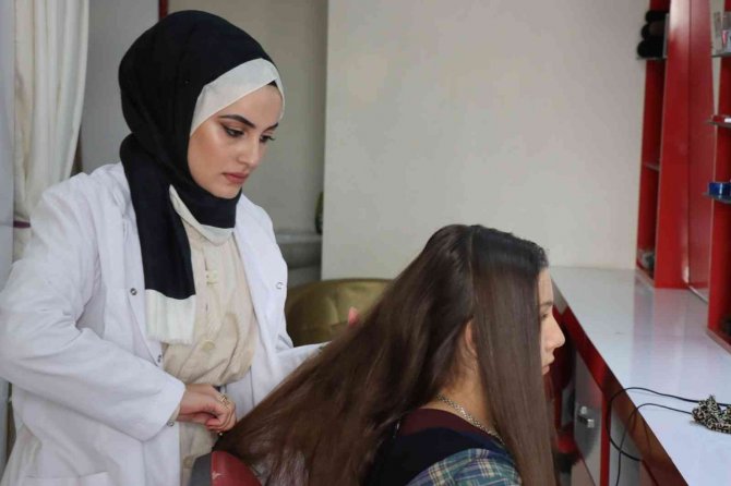 Şanlıurfalı Genç Kızlar Hayallerine Kavuştu