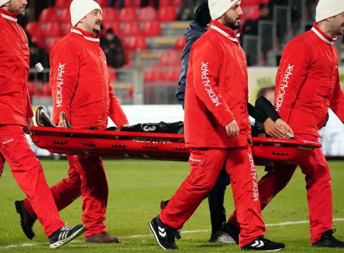 Spor Toto Süper Lig: Ümraniyespor: 1 - Fenerbahçe: 2 (Maç Sonucu)