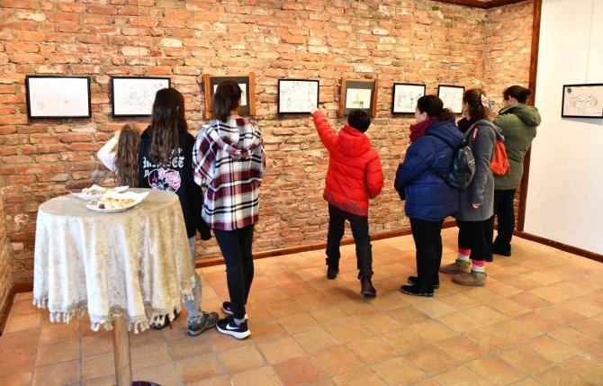 Geleceğin Karikatüristlerinin Sergisi Beğeni Topladı