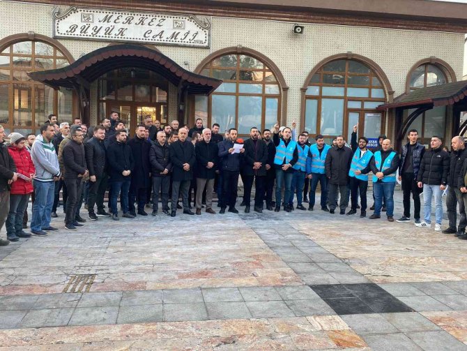 Kur’an-ı Kerim’in Yakılmasına Tepki