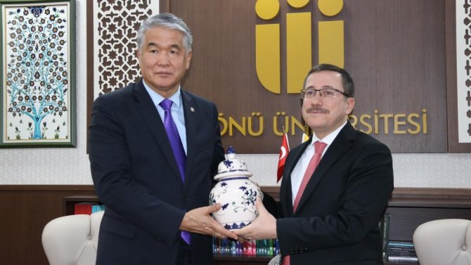 İ̇nönü Üniversitesine "Türk Kültürü" Desteği