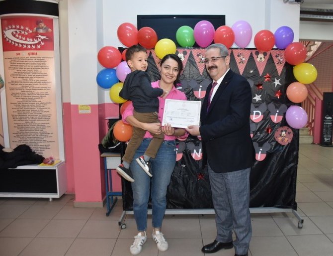 Salihli’de Veliler Sertifikalı Oldu