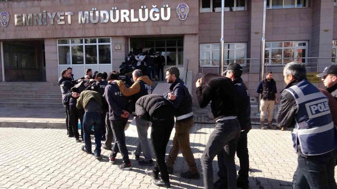Yozgat Merkezli 4 İlde Uyuşturucu Operasyonu: 39 Gözaltı