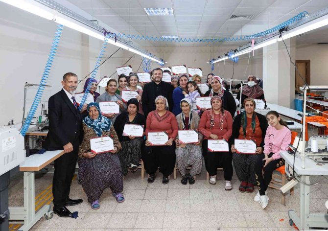 Yüreğir’de Roman Kadınlara "Kadın Üretim Kooperatifi" Kuruluyor