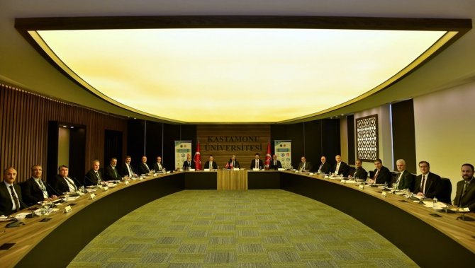 Rektör Özölçer, Batı Karadeniz Üniversiteleri Birliği Toplantısına Katıldı