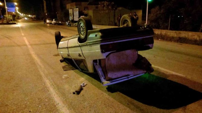 Adana’da Takla Atan Aracın Sürücüsü Yaralandı