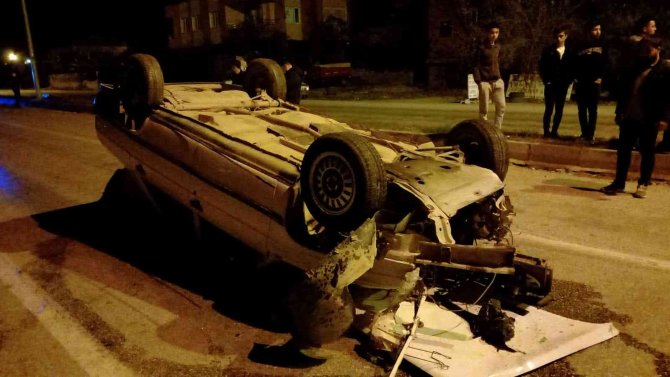 Adana’da Takla Atan Aracın Sürücüsü Yaralandı