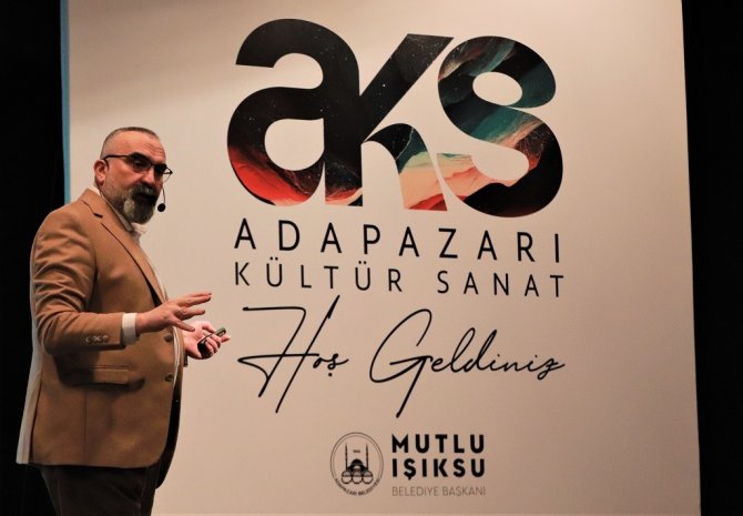 Senai Demirci Okm’de Sevenleriyle Buluştu