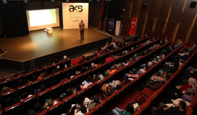 Senai Demirci Okm’de Sevenleriyle Buluştu