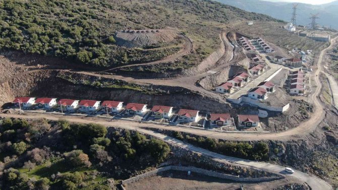 Heyelan Mağdurları Evlerine Kavuşuyor