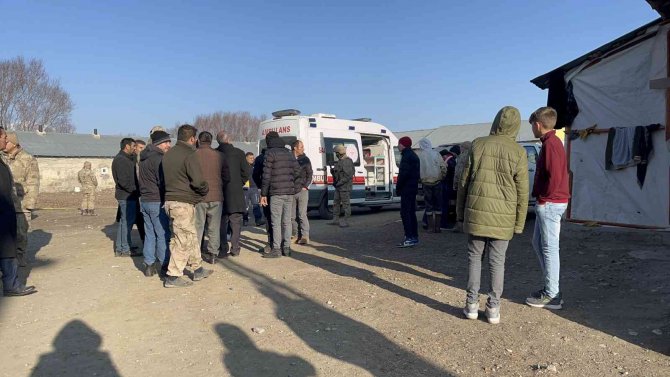 Ağrı’da Silahlı Saldırı: 3 Kişi Kafasından Vurularak Öldürüldü