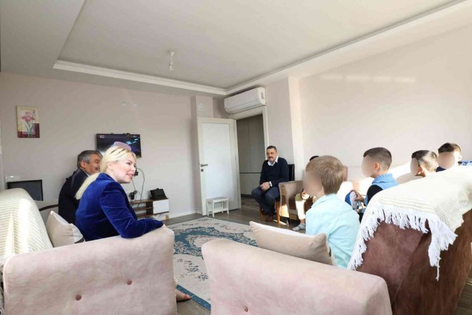 Çöp Evde Bulunan Cem Muhammet’den Sevindiren Haber