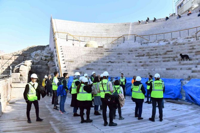 "Ankara Miras Şantiye Gezileri" Yoğun İlgi Görüyor