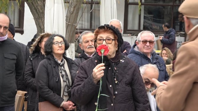 Uğur Mumcu, Sinop’ta İsminin Verildiği Meydanda Anıldı