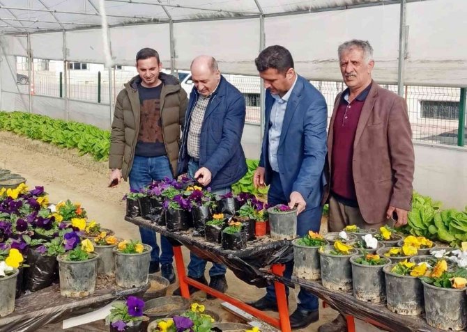 Batman’da Okullarda Sera Ve Tarım Alanları Yapıldı