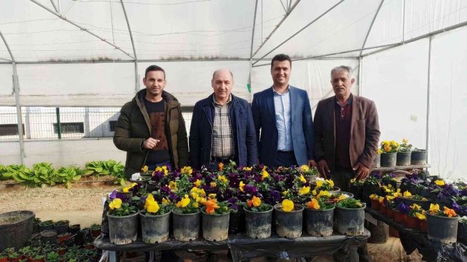 Batman’da Okullarda Sera Ve Tarım Alanları Yapıldı