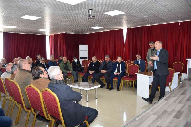 Batman’da Köy Ve Mahalle Muhtarlarına Eğitim Verildi