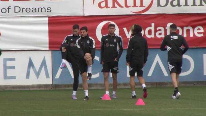 Şenol Güneş: “Alanyaspor Maçına İyi Hazırlanmamız Lazım, İyi Bir Takımla Oynayacağız”