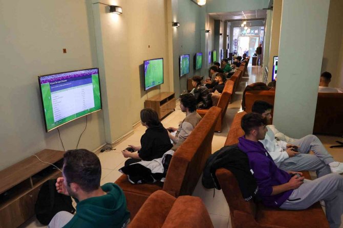 Geleneksel Uşak Pes Turnuvası Tamamlandı