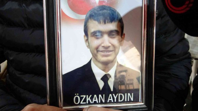 Diyarbakır Anneleri Bin 240 Gündür Evlatlarının Yolunu Gözlüyor