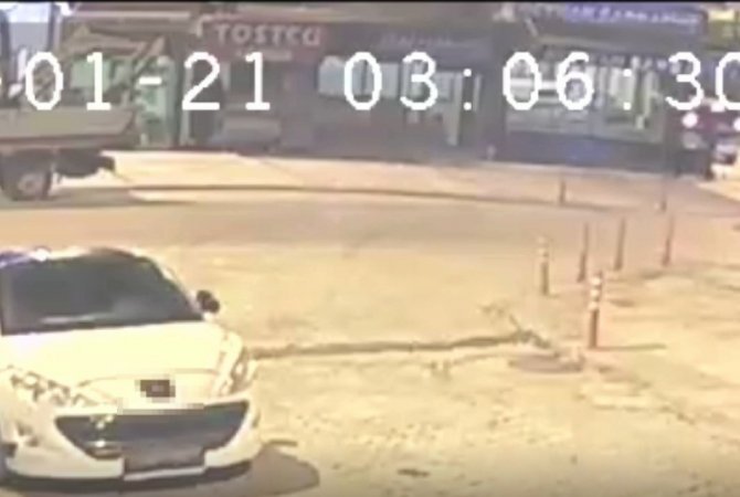 Tostçunun Duvarını Yıkıp Sarrafı Soymaya Çalıştılar