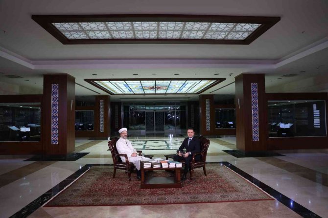 Diyanet İ̇şleri Başkanı Erbaş: “İ̇sveç’teki Türkiye Büyükelçiliğinin Önünde Yine Bu Saldırının Yapıldığı Yerde Kur’an’a Saygı Programı Yapılacak”