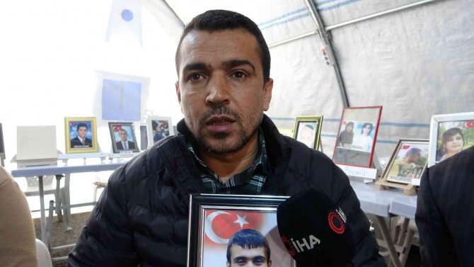 Diyarbakır Anneleri Bin 240 Gündür Evlatlarının Yolunu Gözlüyor