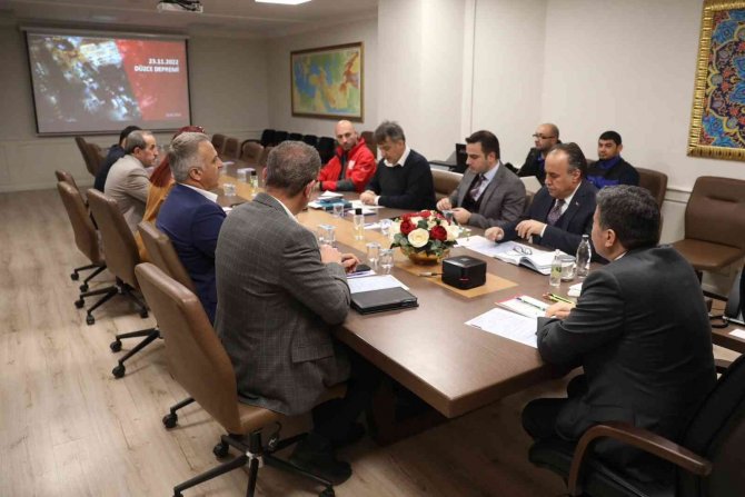 Depremin Yaraları Sarılıyor