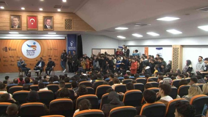 Arda Turan, Esenlerli Gençlerle Buluştu