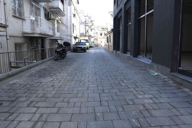 Eski Kuşadası’nın Tarihi Sokakları Aslına Uygun Olarak Yenilendi