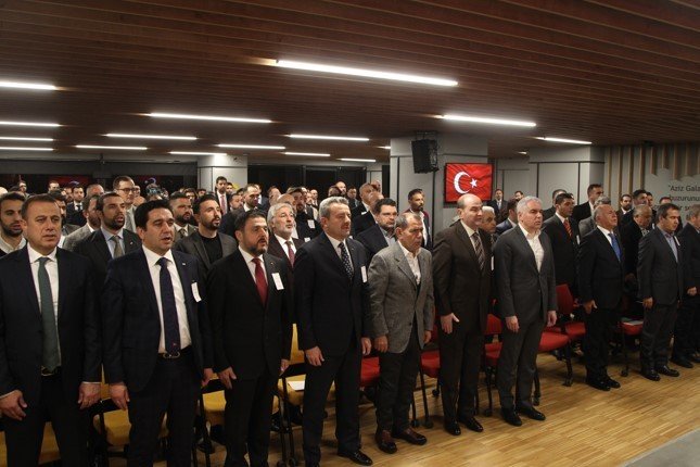 Dursun Özbek: “Sürpriz Projemiz Var”