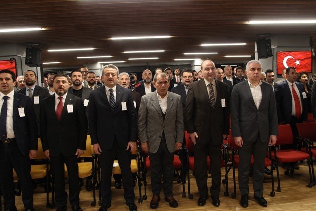 Dursun Özbek: “Sürpriz Projemiz Var”