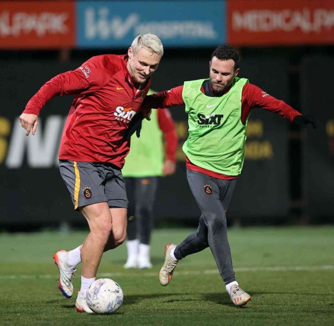 Galatasaray, Giresunspor Maçı Hazırlıklarını Sürdürdü