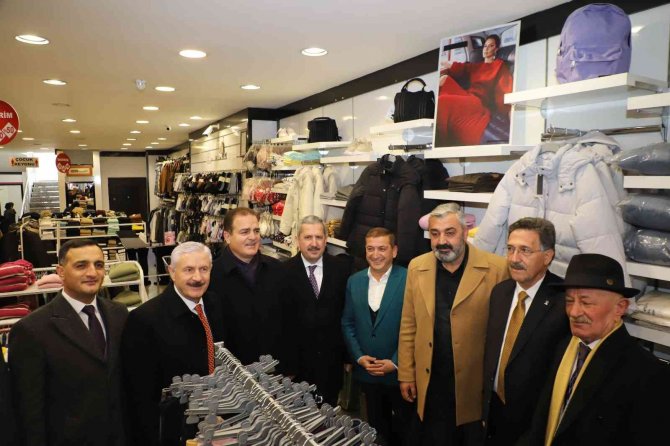 Hazine Ve Maliye Bakan Yardımcısı Gürcan Esnafı Ziyaret Etti