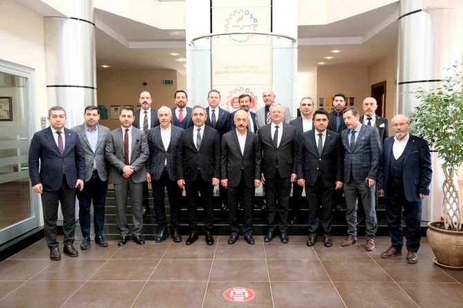 Tekli: "Savunma Sanayi Ve Dijital Dönüşüm Konusunda Çalışma Yürütüyoruz"