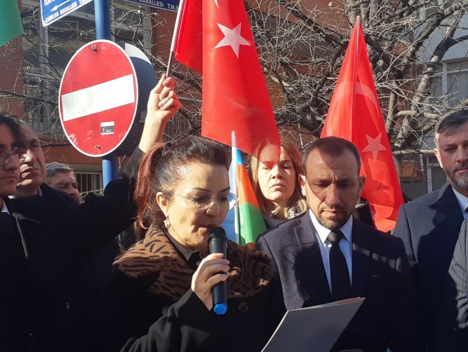 Sivil Toplum Kuruluşlarından İ̇sveç Büyükelçiliği Önünde Protesto