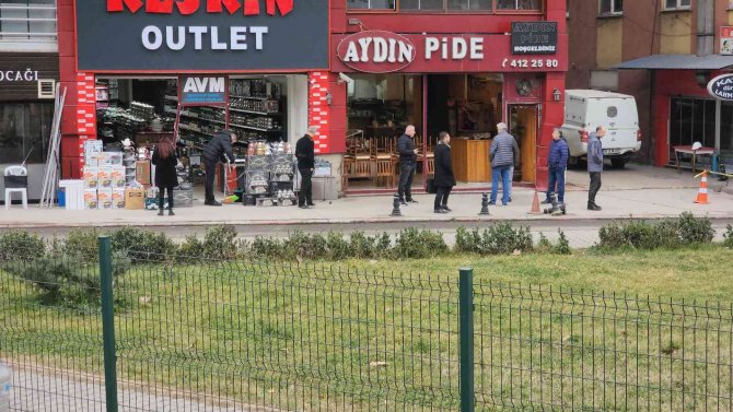 Polisten Kaçan Alkollü Şahıs Önce Dükkana Sonra Direğe Çarptı